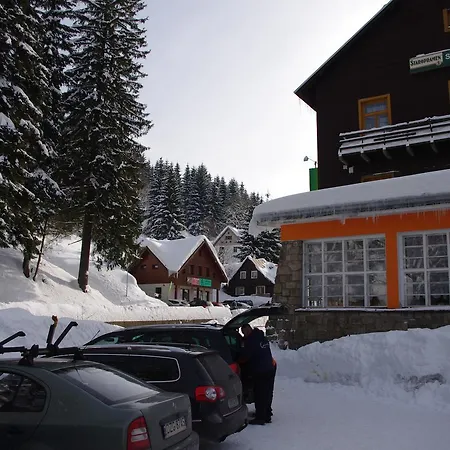 Harrachov Apartman דירה *